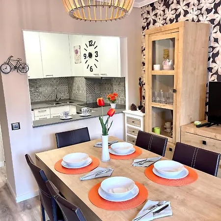 Apartbeach Sayonara 125 Climatizado Y Piscina Apartment Salou