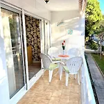 Apartbeach Sayonara 125 Climatizado Y Piscina