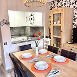 Apartbeach Sayonara 125 Climatizado Y Piscina شقة سالو
