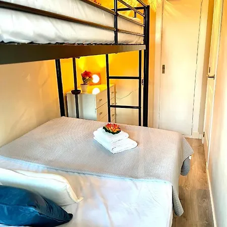 Apartbeach Sayonara 125 Climatizado Y Piscina * Salou