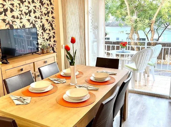 Apartbeach Sayonara 125 Climatizado Y Piscina アパート サロウ